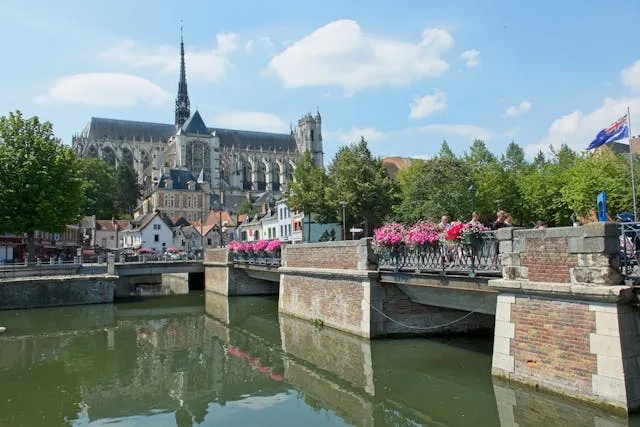 Consultant marketing digital à Amiens : accompagnement des PME et TPE